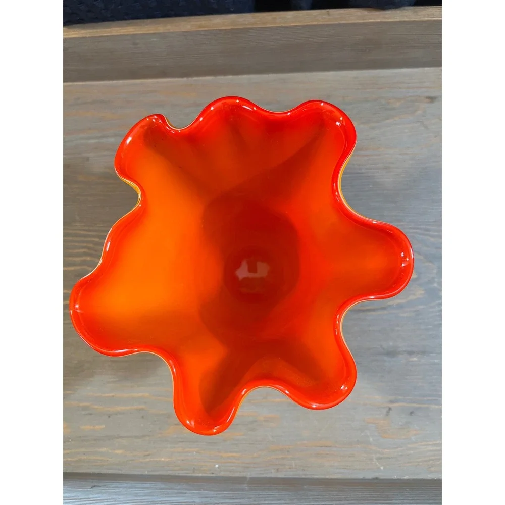 Gorgeous Designs China Art Glass Fluted‎ Ruffled Bowl Orange Yellow